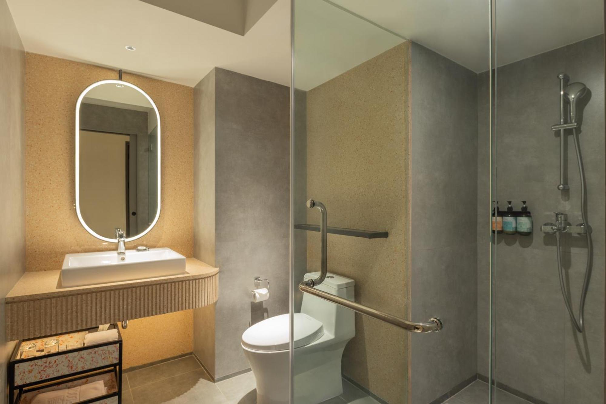Herloom Hotel & Residence Bsd Tangerang Extérieur photo