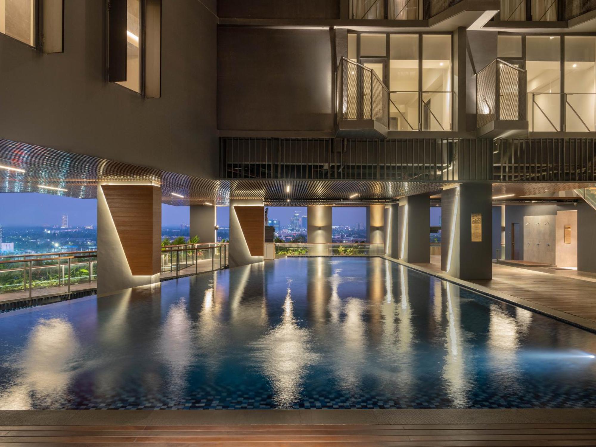 Herloom Hotel & Residence Bsd Tangerang Extérieur photo